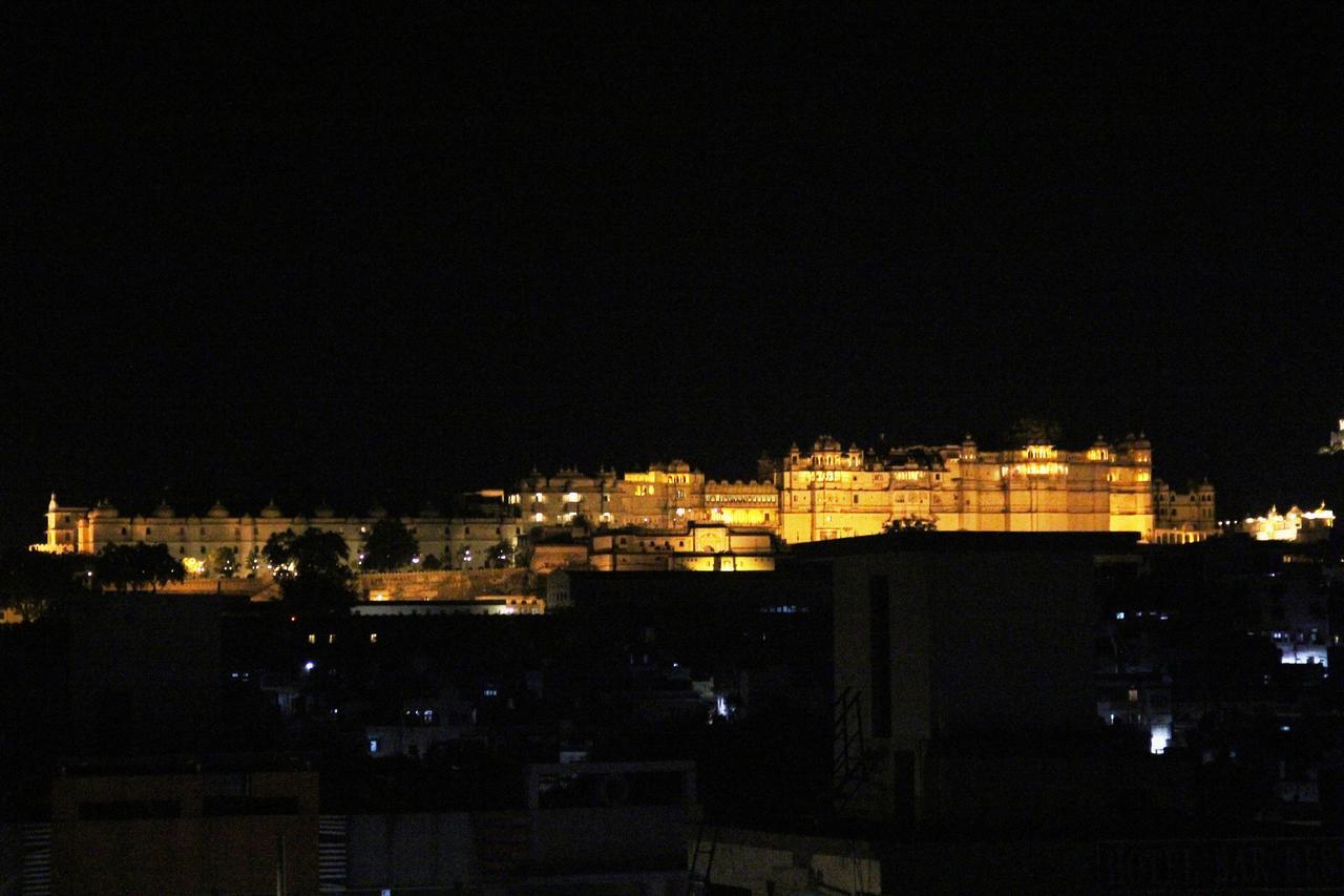 Eltravo - Hostel Udaipur Exterior photo